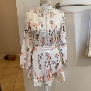 🦋. 2/$15  -  Eilly Bazar dress
